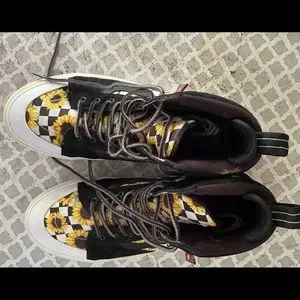 Vans | Shoes | Mte Sunflower Vans Size 5 Mens | Poshmark